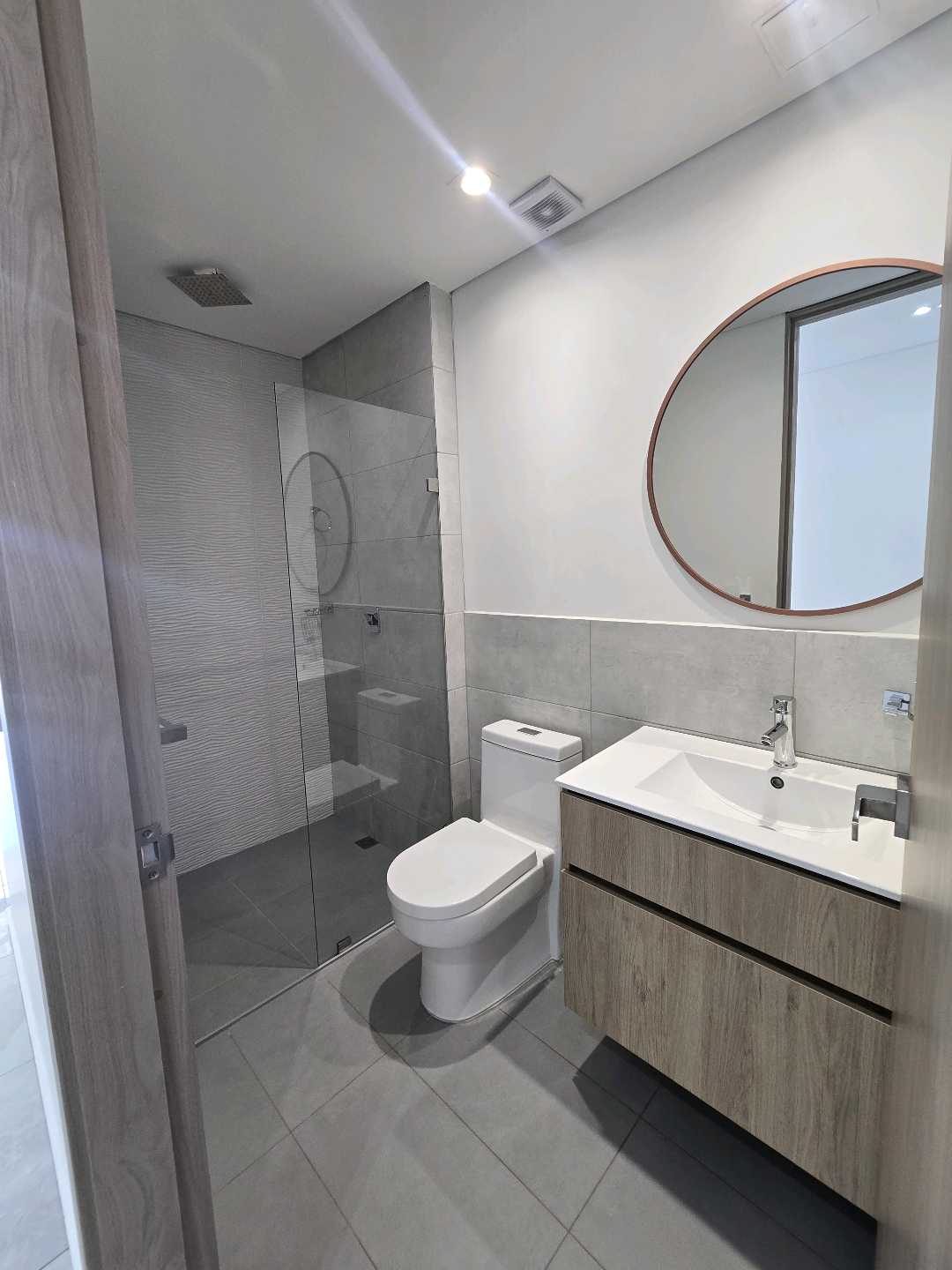 Arriendo apartamento laureles