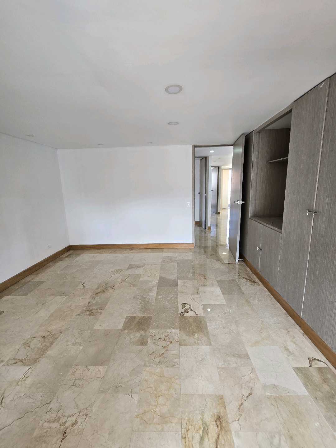 Arriendo apartamento laureles