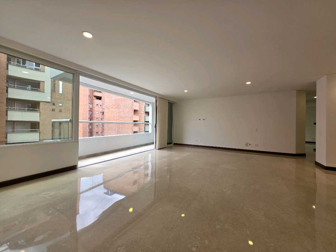 Arriendo apartamento laureles