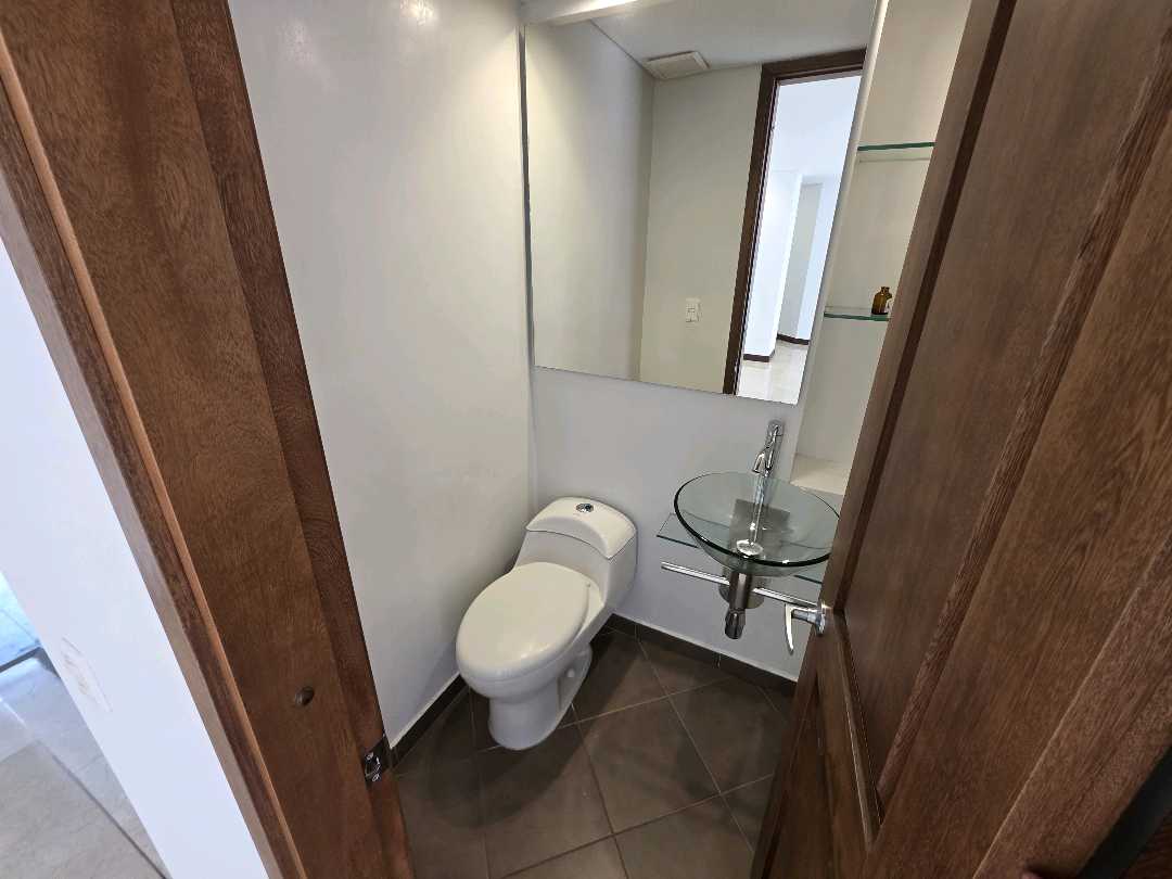 Arriendo apartamento laureles