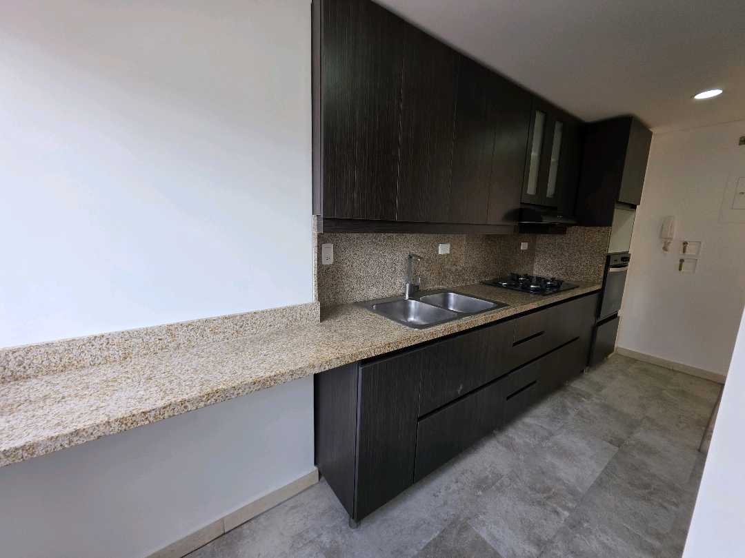 Arriendo apartamento laureles