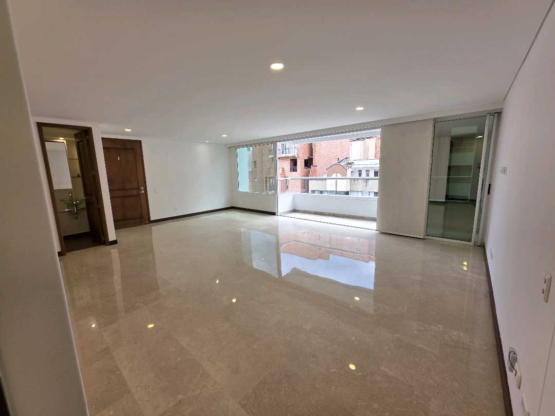 Arriendo apartamento laureles