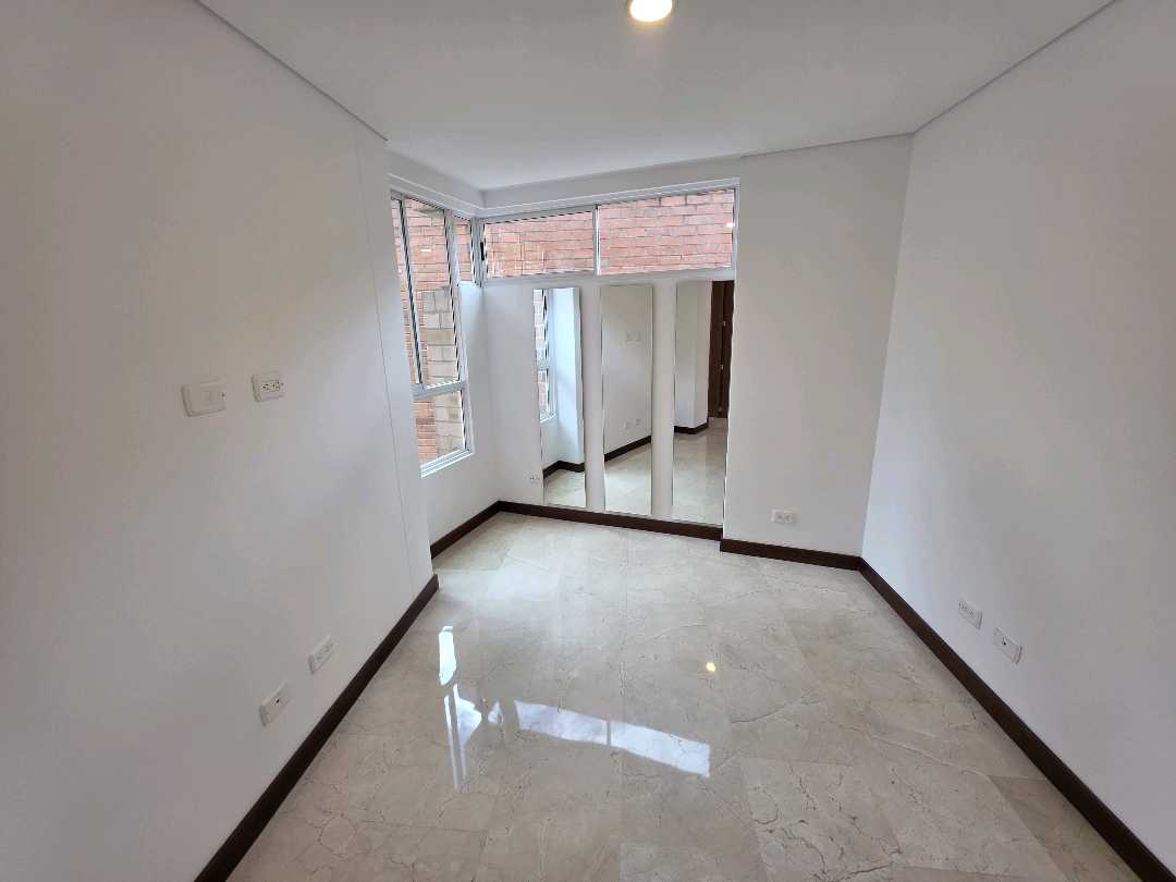 Arriendo apartamento laureles
