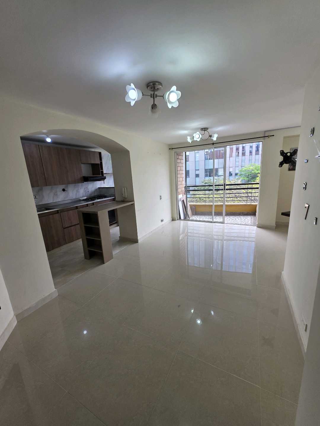 Arriendo apartamento laureles