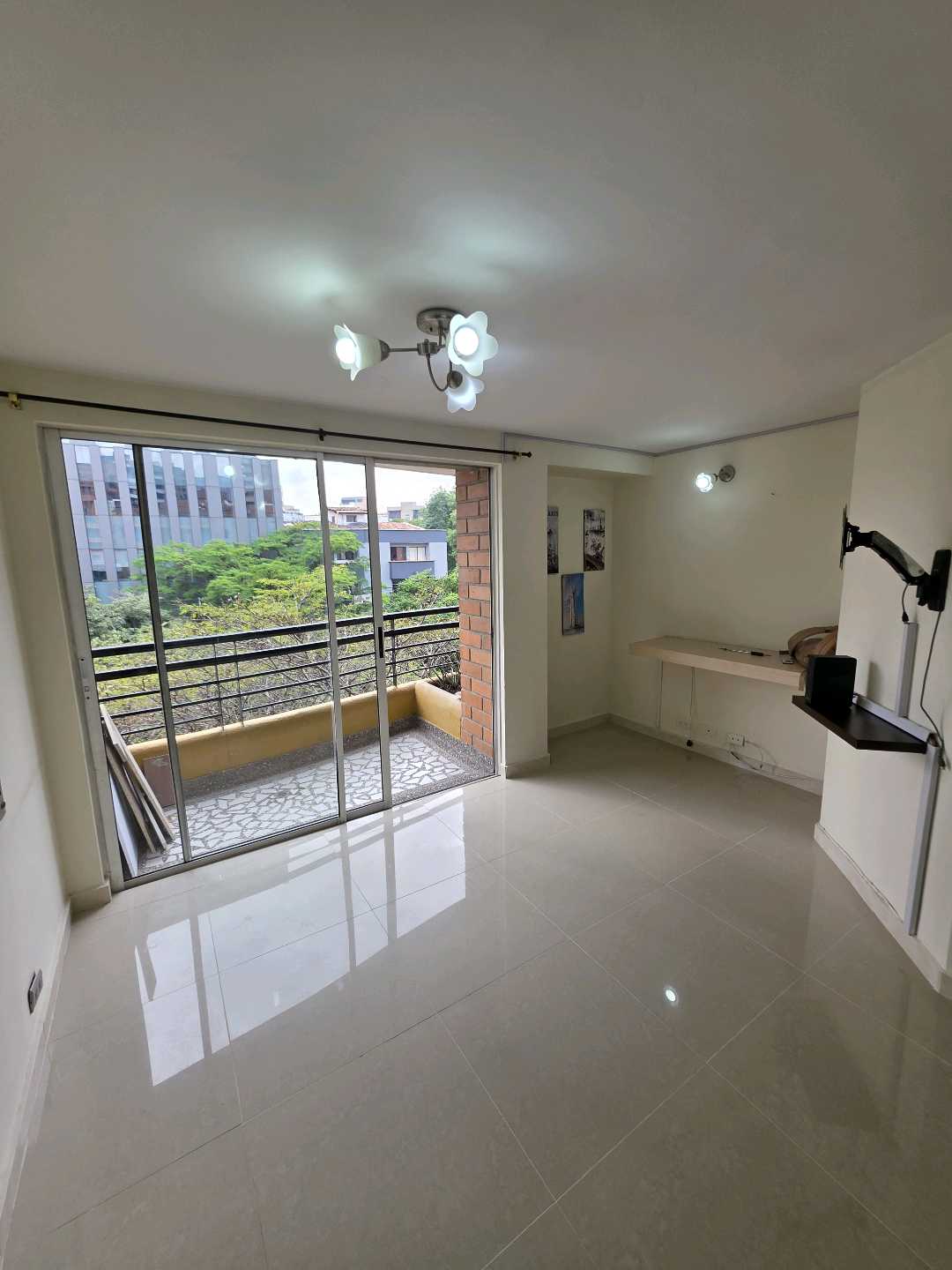 Arriendo apartamento laureles