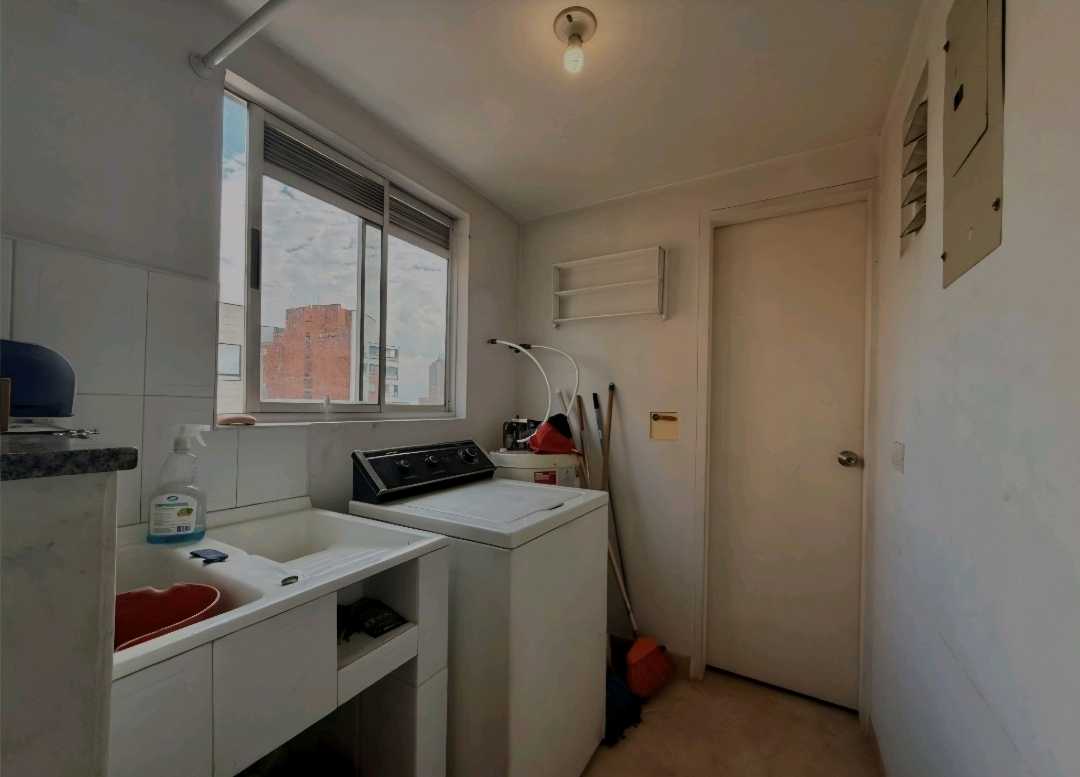 Arriendo apartamento laureles