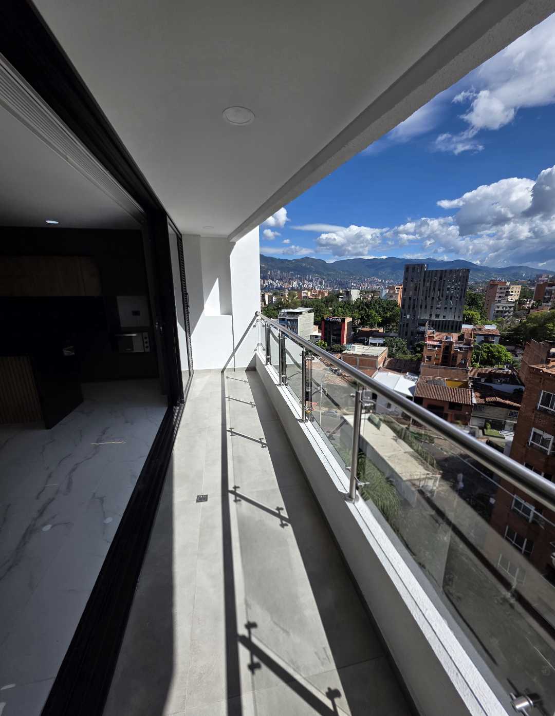 Arriendo apartamento laureles
