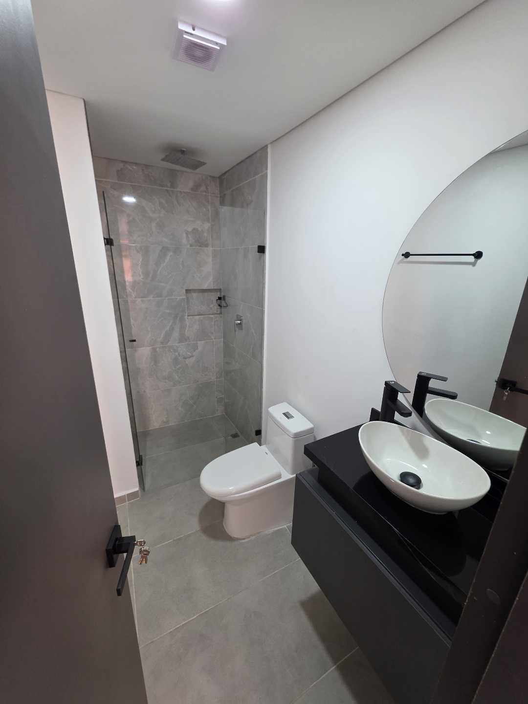 Arriendo apartamento laureles