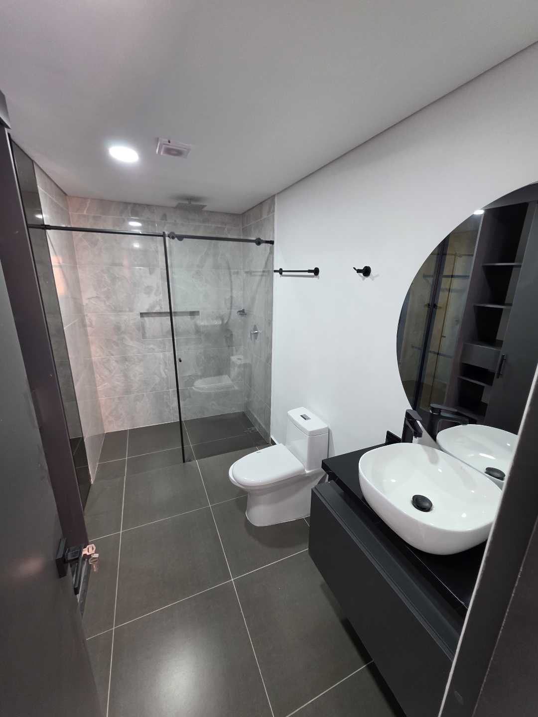 Arriendo apartamento laureles