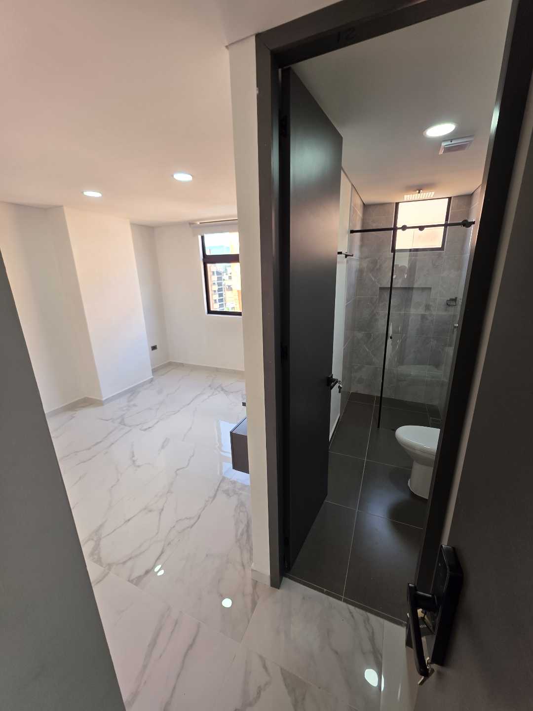 Arriendo apartamento laureles