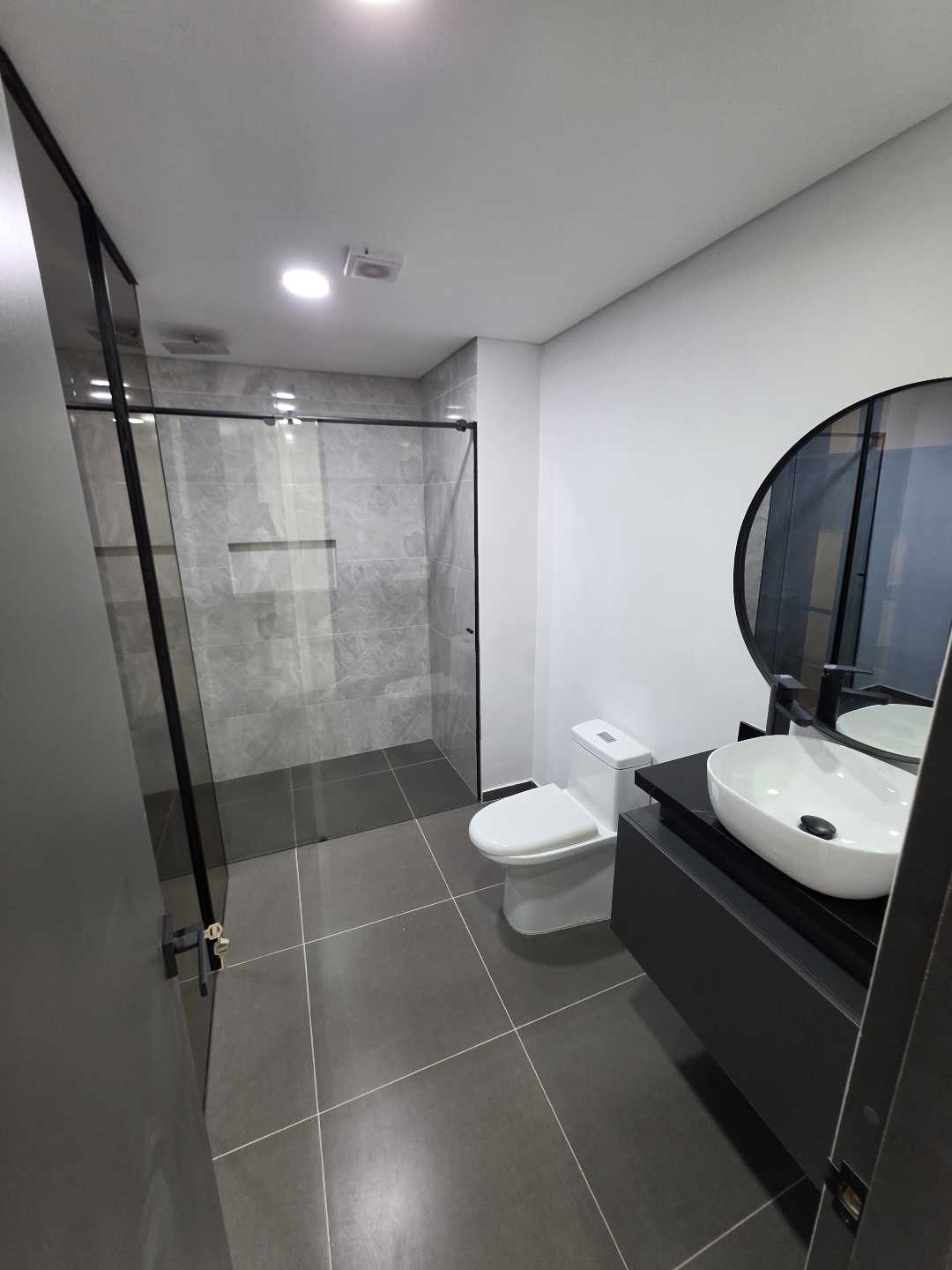 Arriendo apartamento laureles