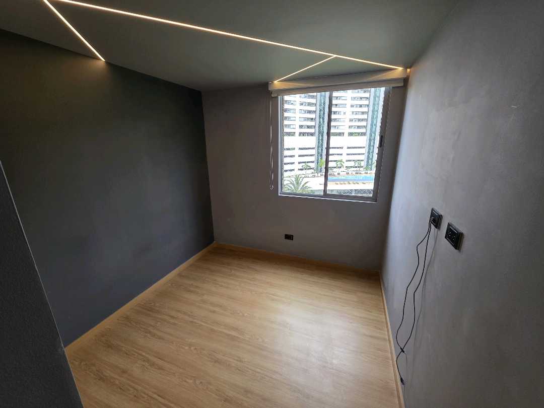 Arriendo apartamento loma del indio