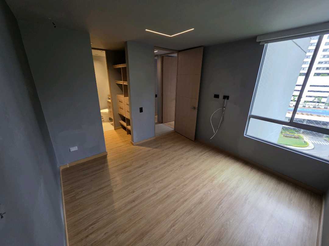 Arriendo apartamento loma del indio