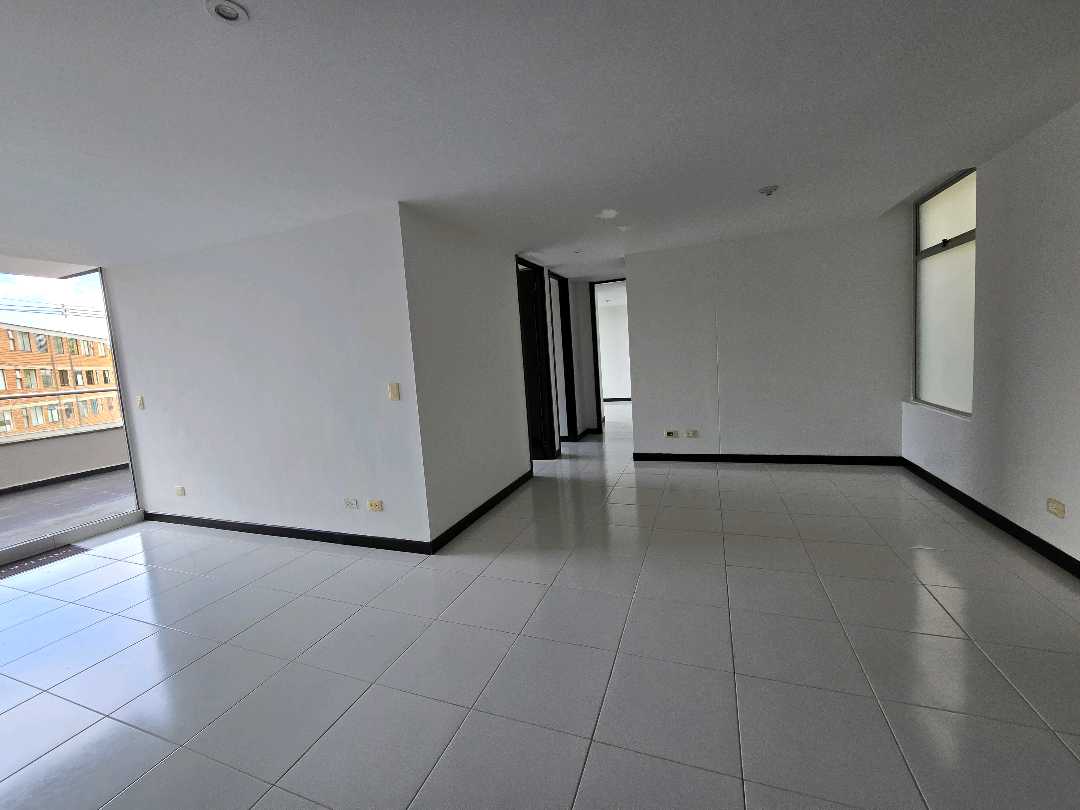 Arriendo apartamento loma del indio