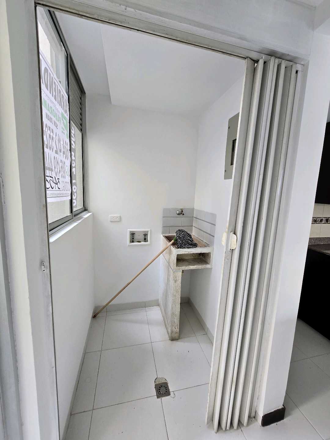 Arriendo apartamento loma del indio