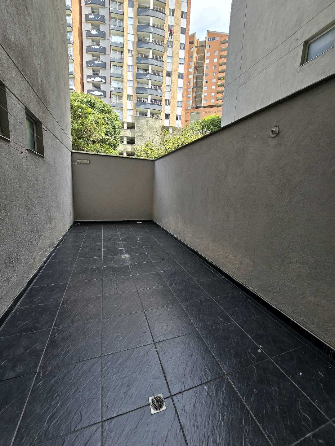 Arriendo apartamento loma del indio