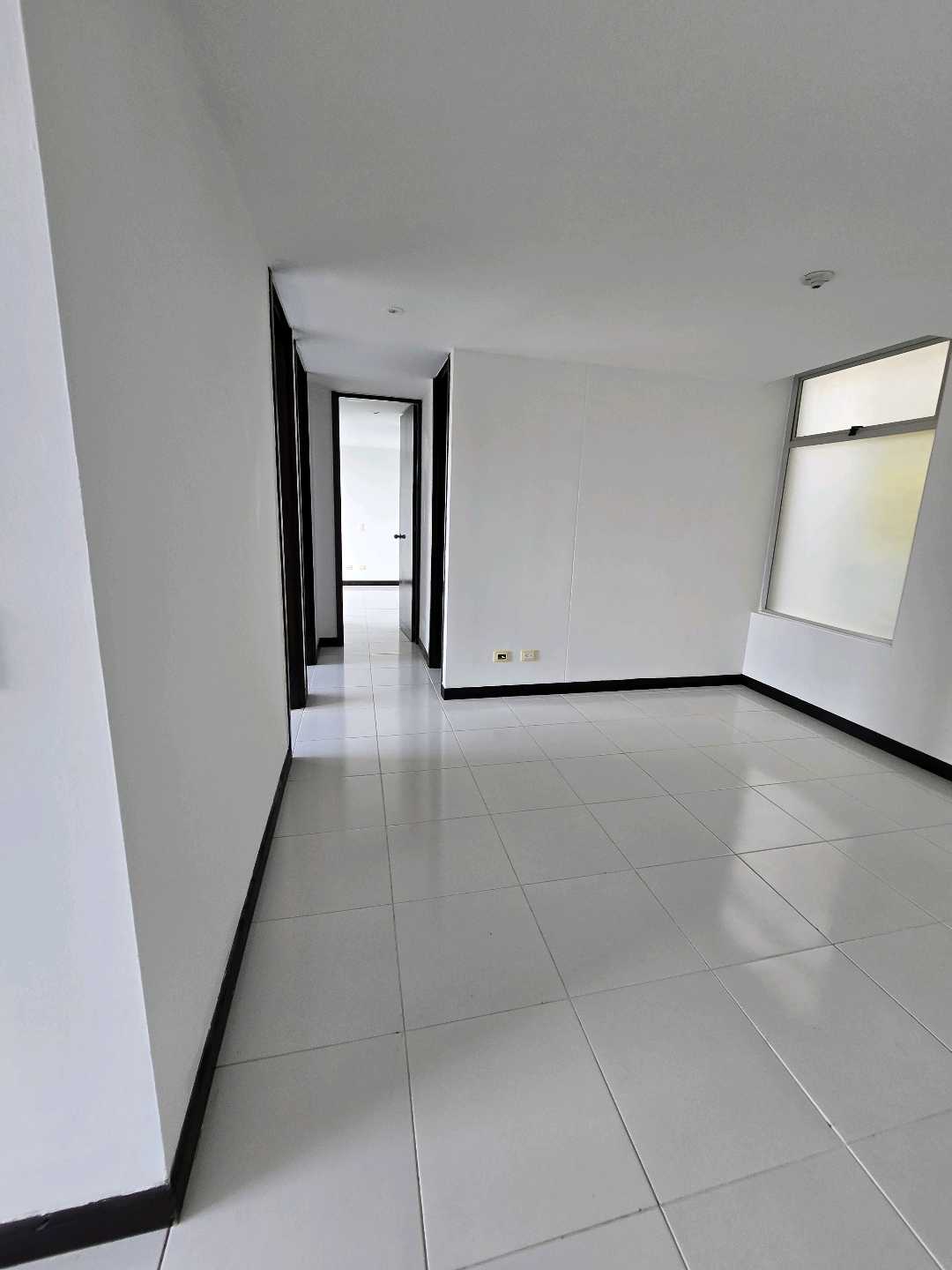 Arriendo apartamento loma del indio