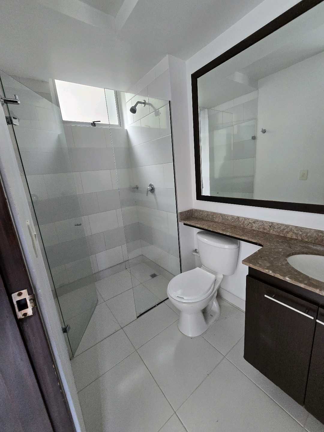 Arriendo apartamento loma del indio