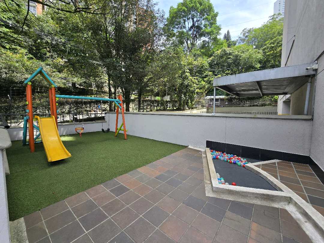 Arriendo apartamento loma del indio