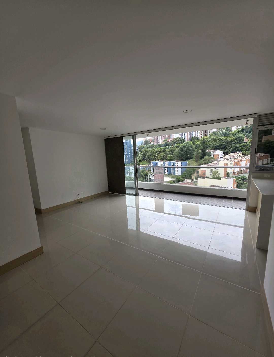 Arriendo apartamento loma del indio