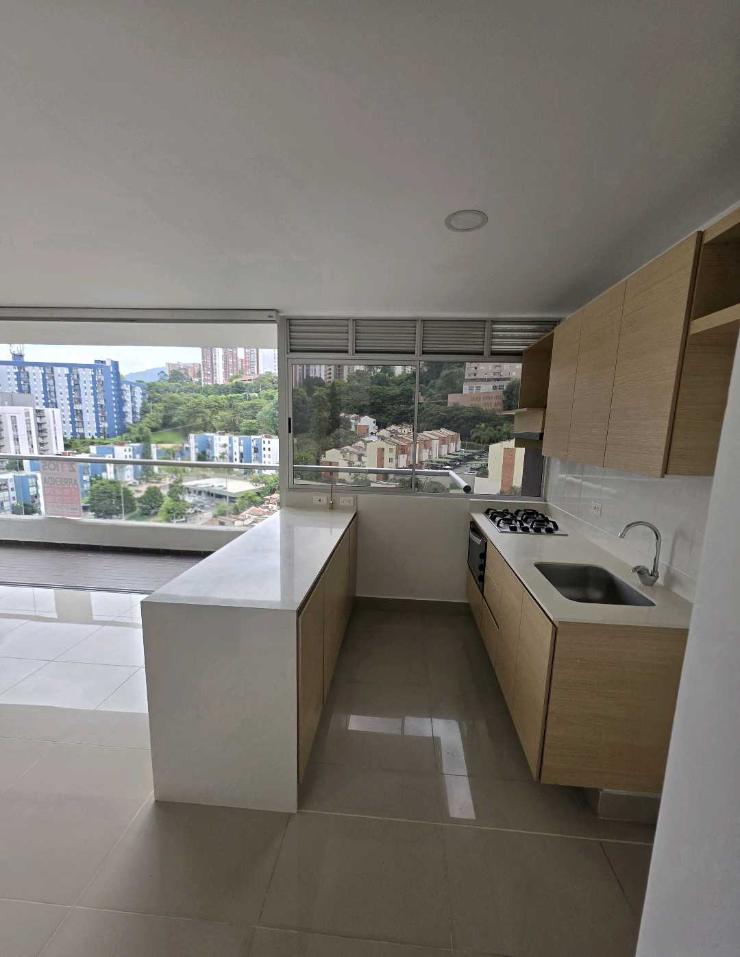 Arriendo apartamento loma del indio