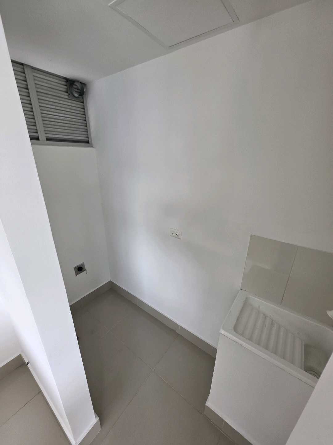 Arriendo apartamento loma del indio