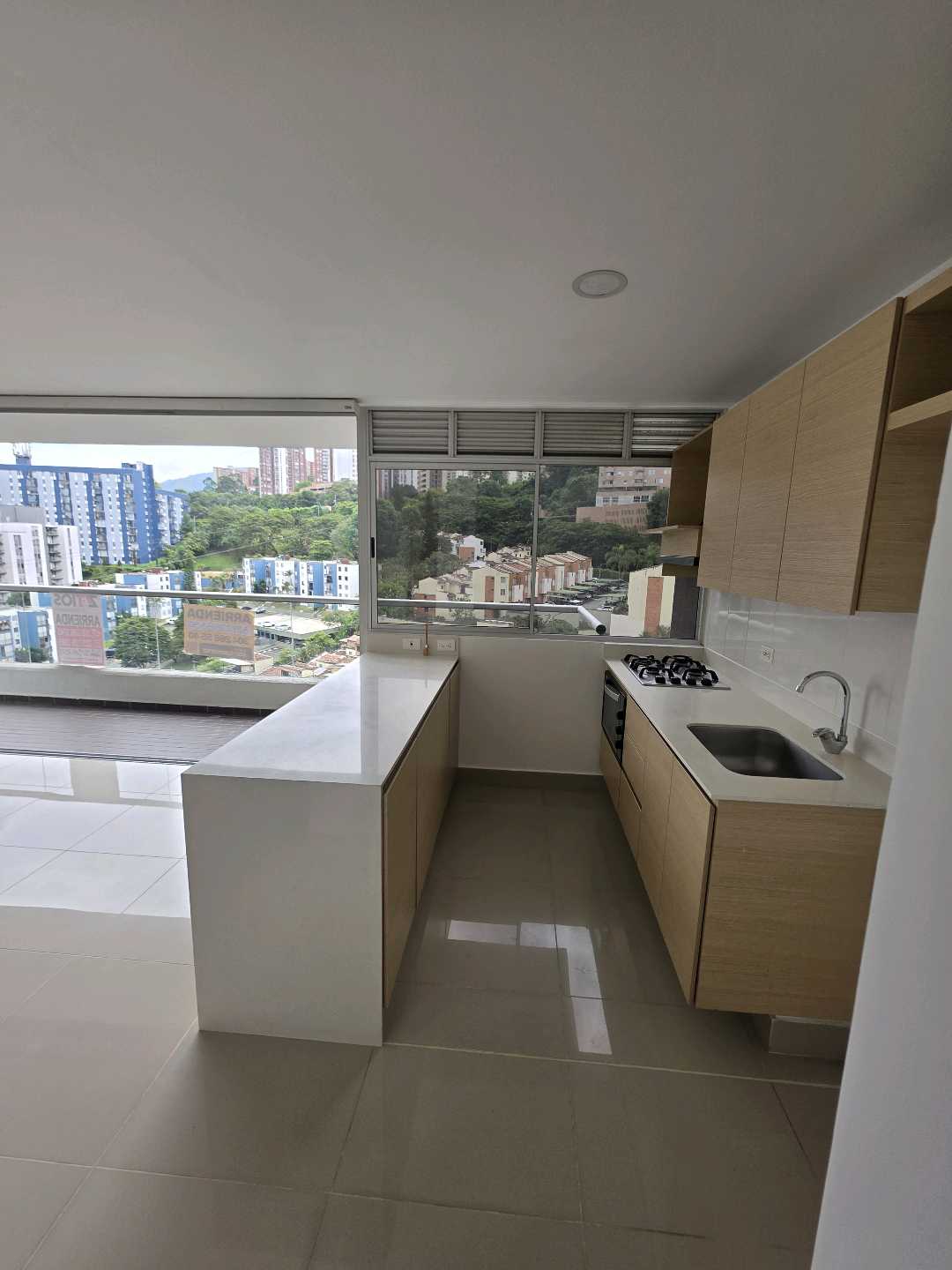 Arriendo apartamento loma del indio