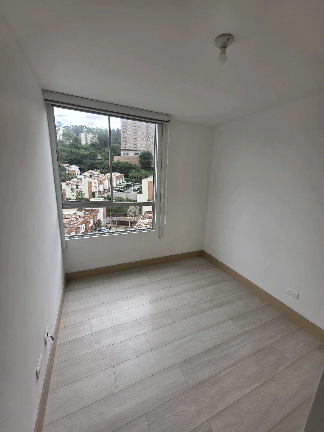 Arriendo apartamento loma del indio