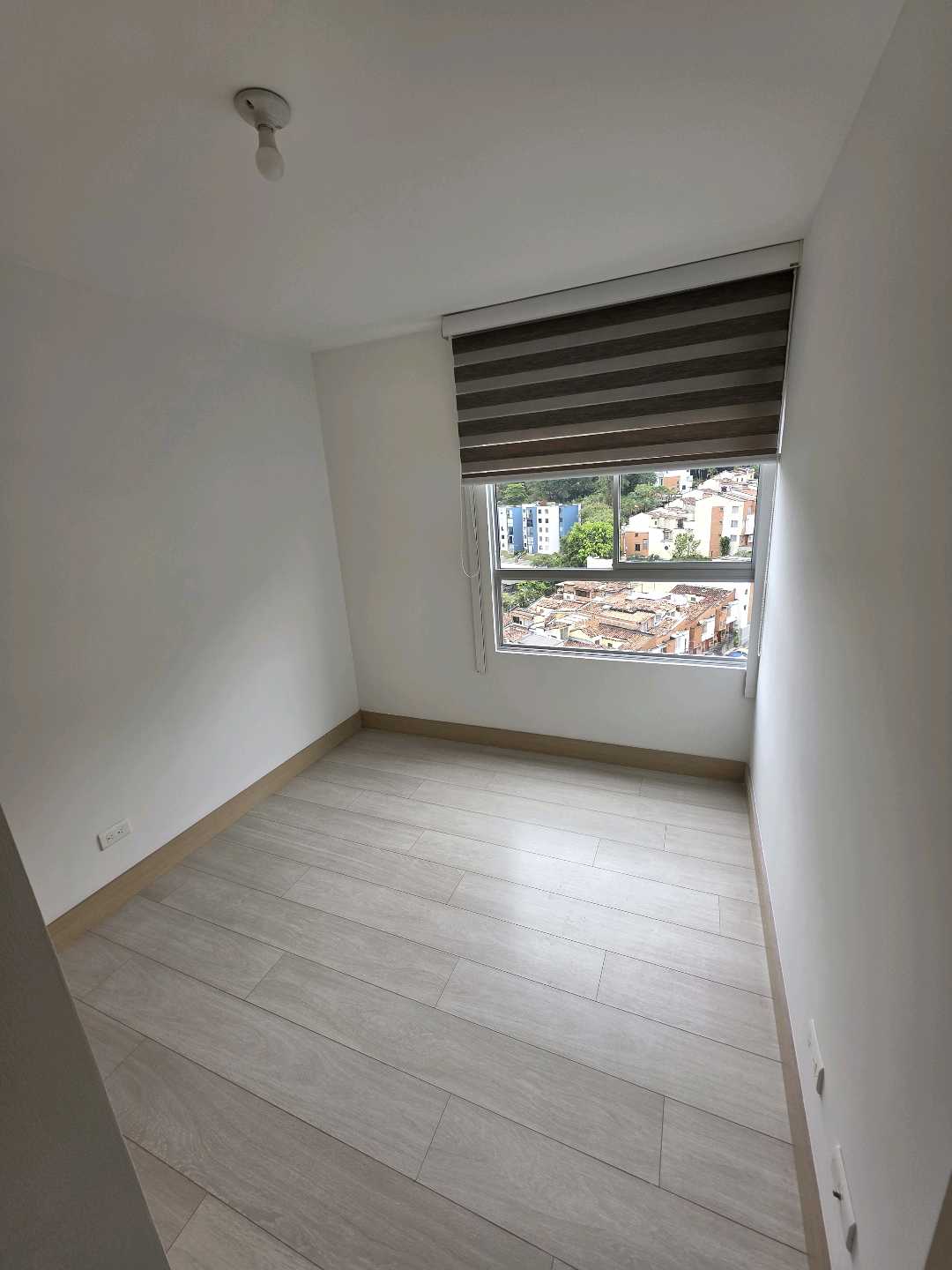 Arriendo apartamento loma del indio