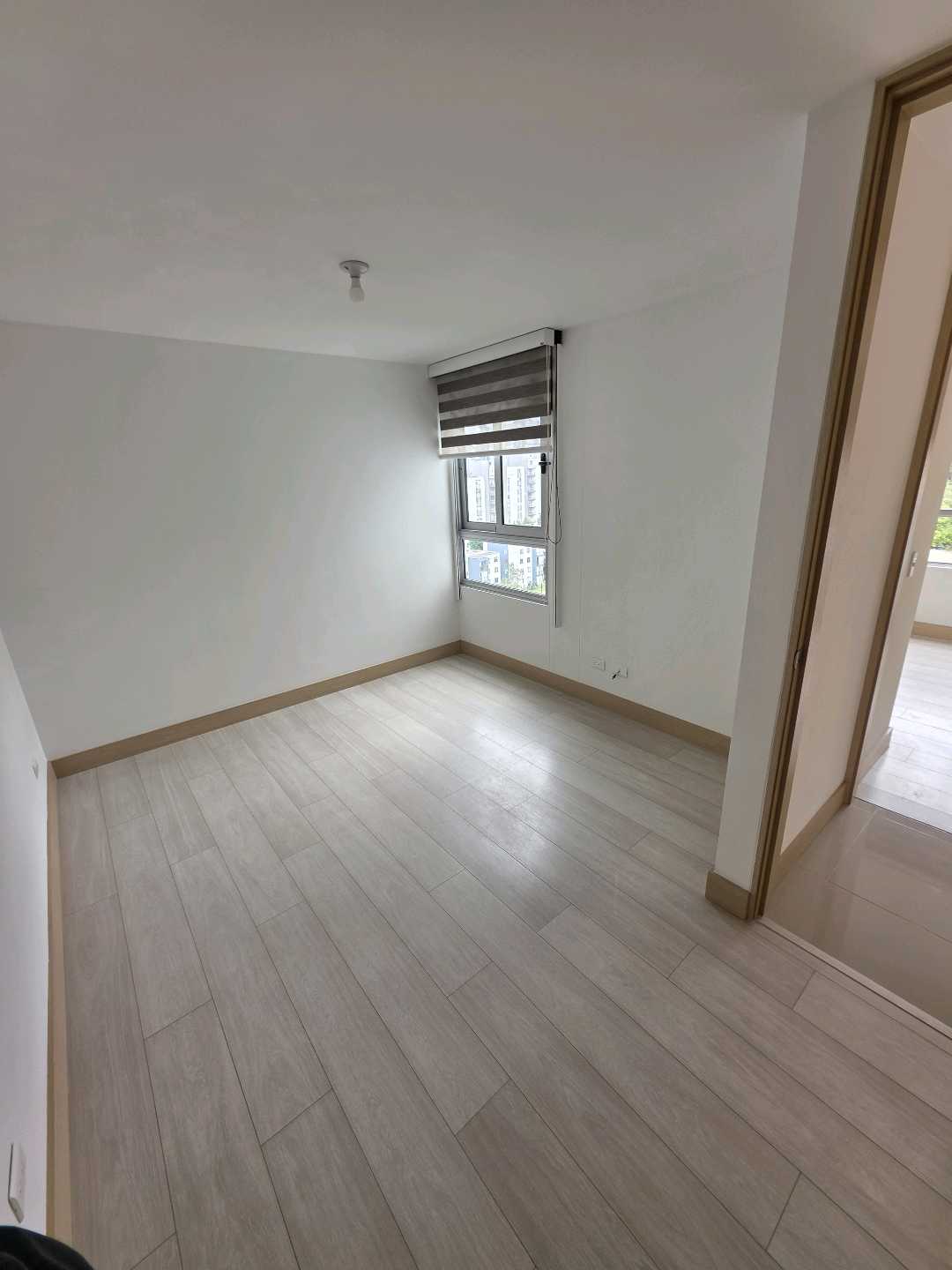 Arriendo apartamento loma del indio