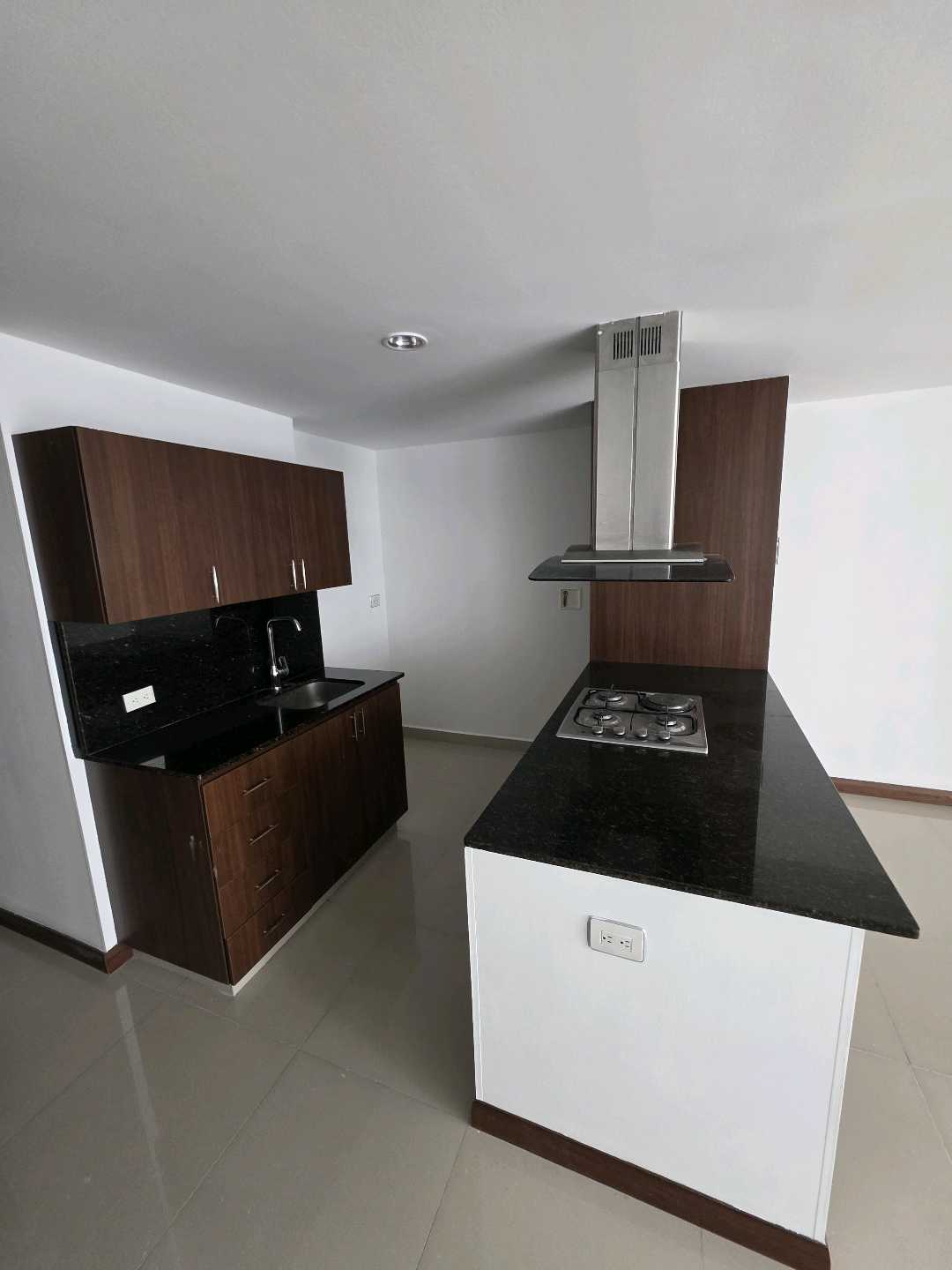Arriendo apartamento loma del indio