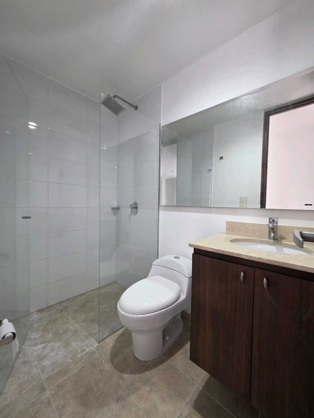 Arriendo apartamento loma del indio