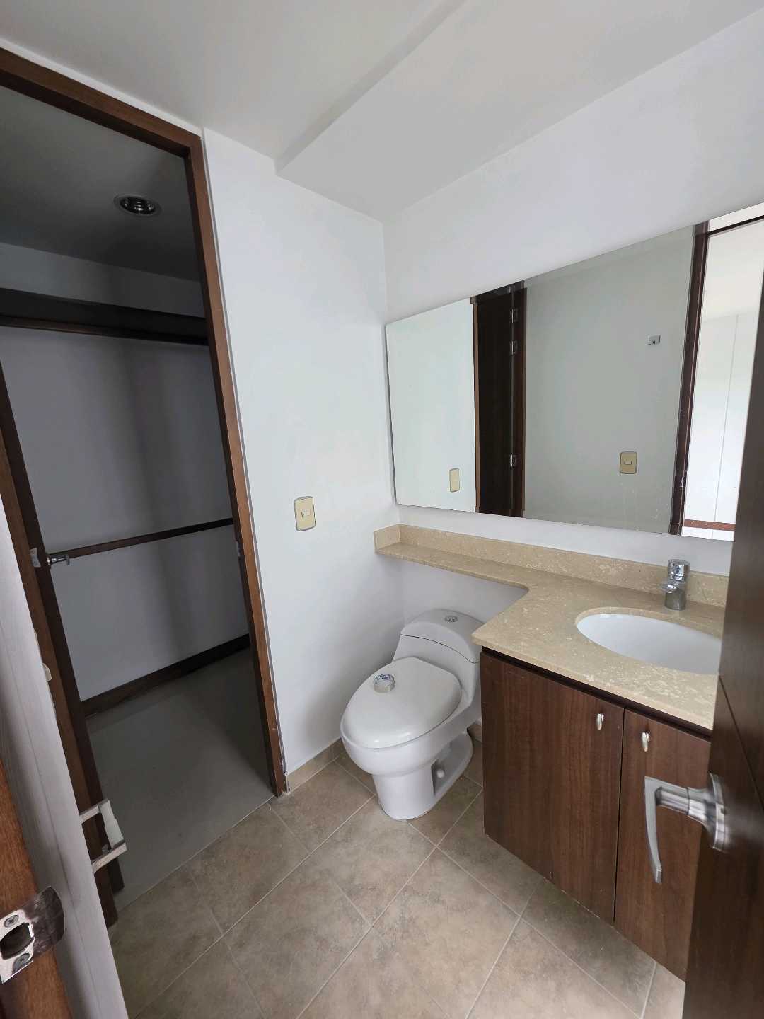 Arriendo apartamento loma del indio