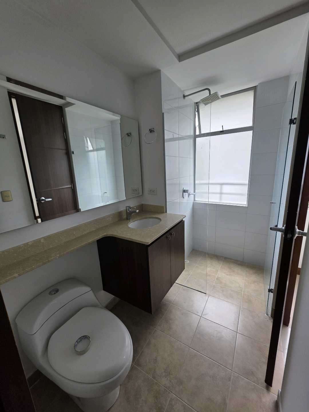 Arriendo apartamento loma del indio