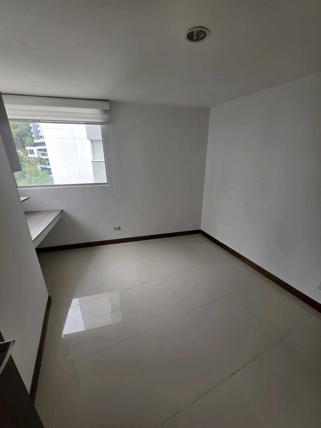 Arriendo apartamento loma del indio
