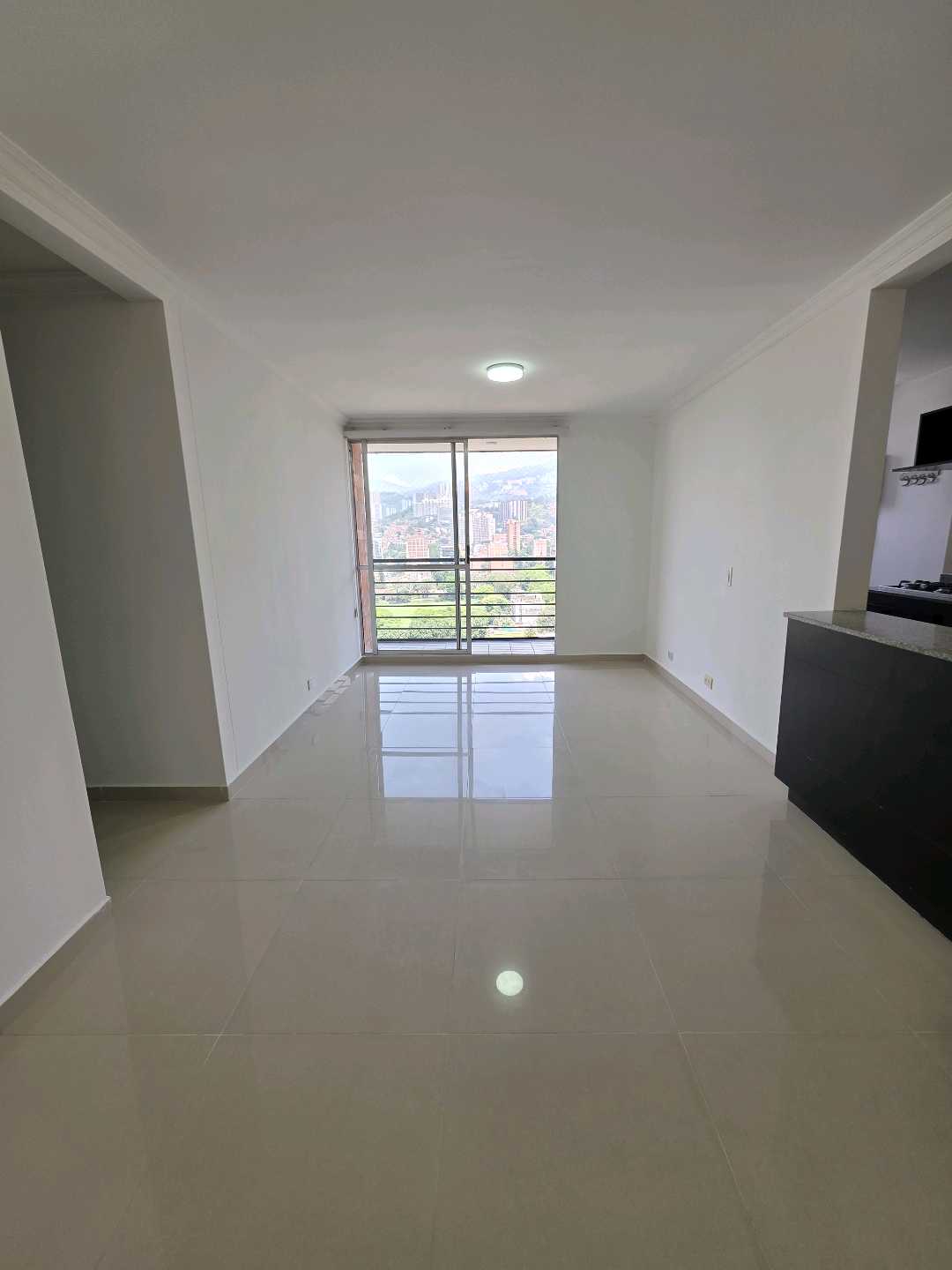 Arriendo apartamento los colores