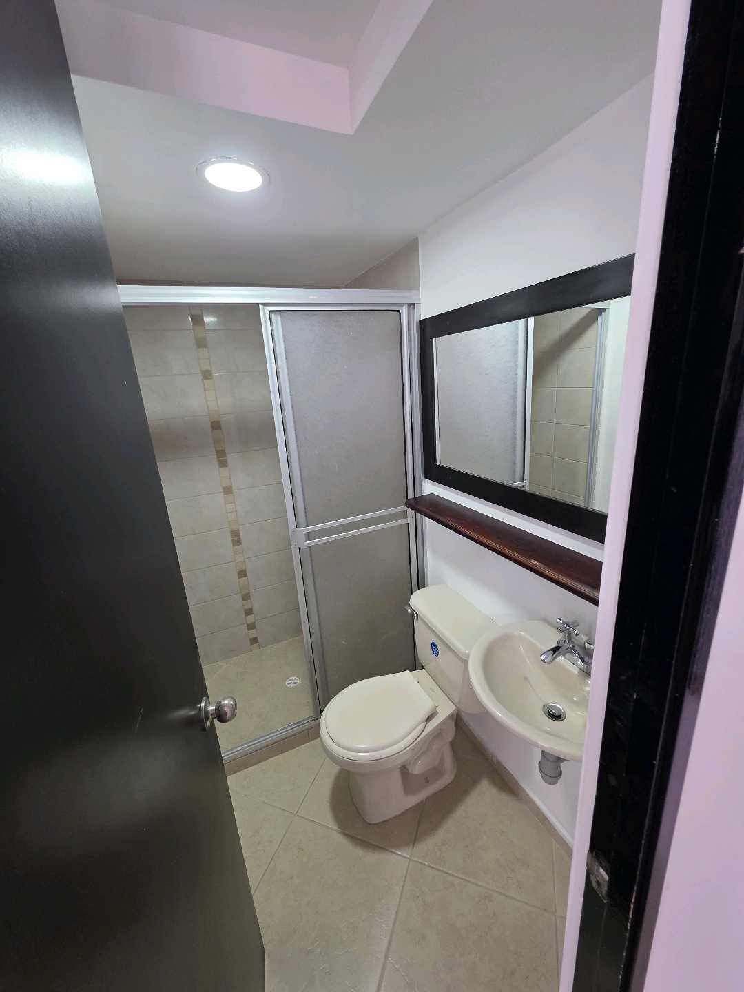 Arriendo apartamento los colores