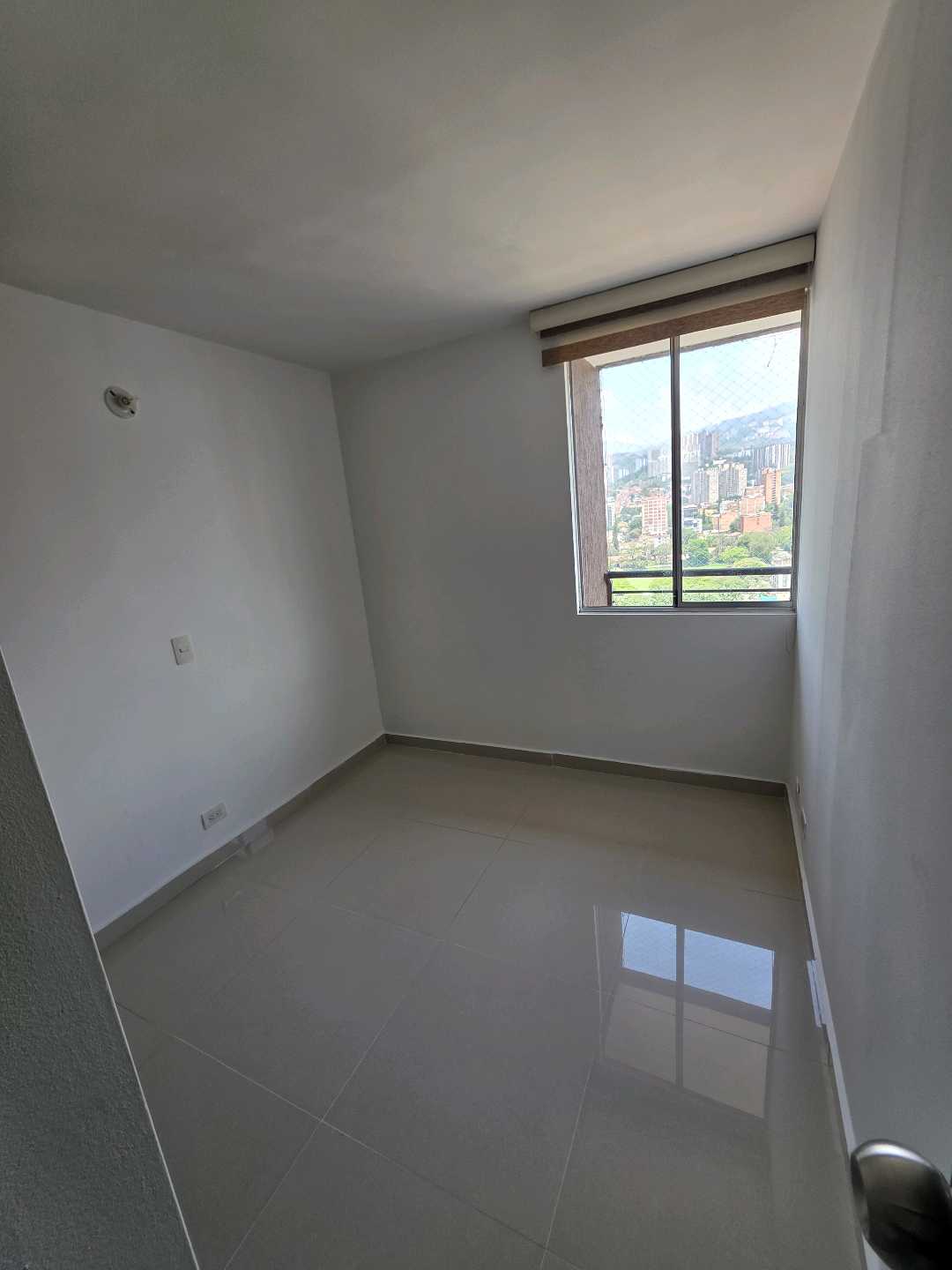 Arriendo apartamento los colores