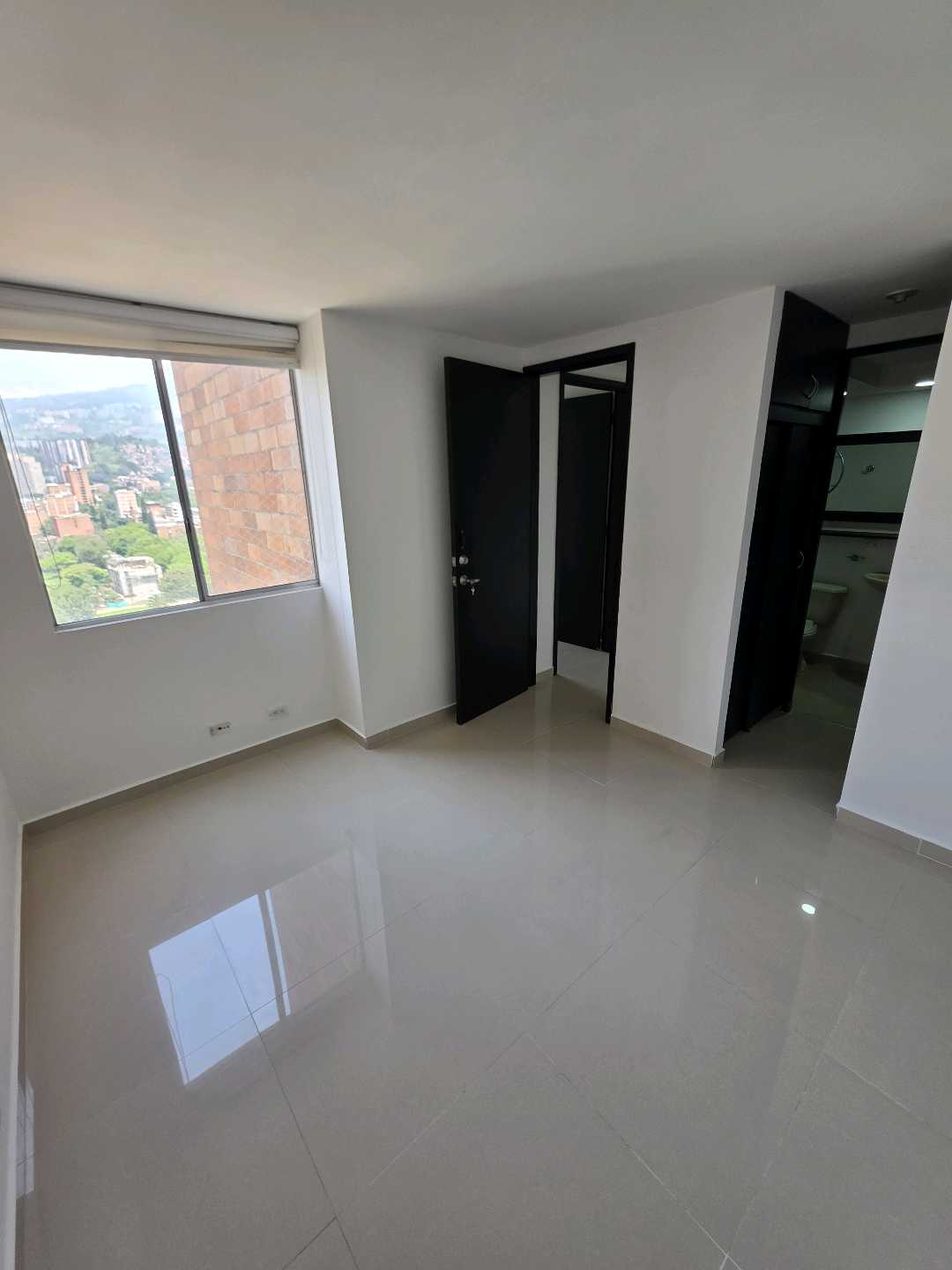 Arriendo apartamento los colores