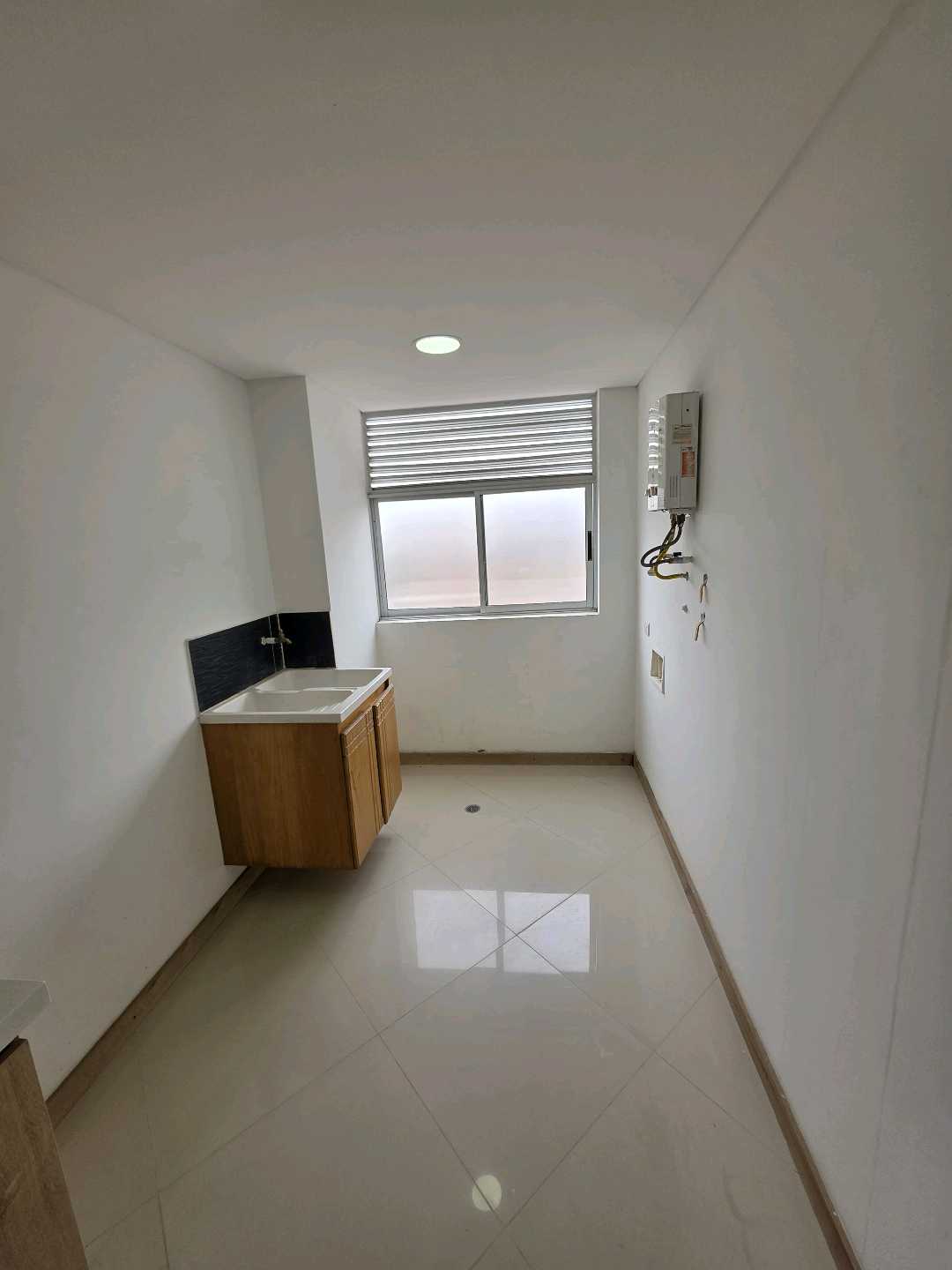 Arriendo apartamento los colores