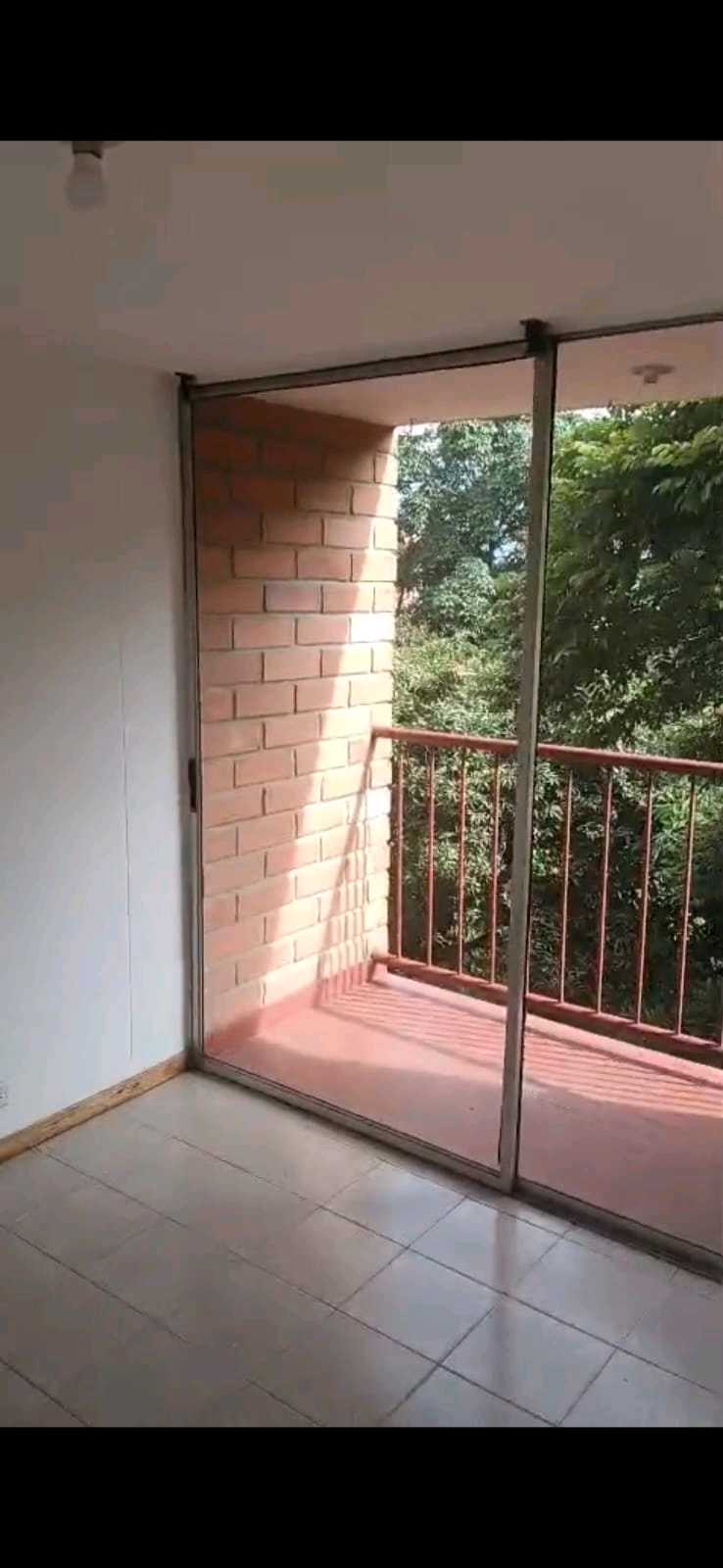 Arriendo apartamento Palmas cerca al mall el Indio 3