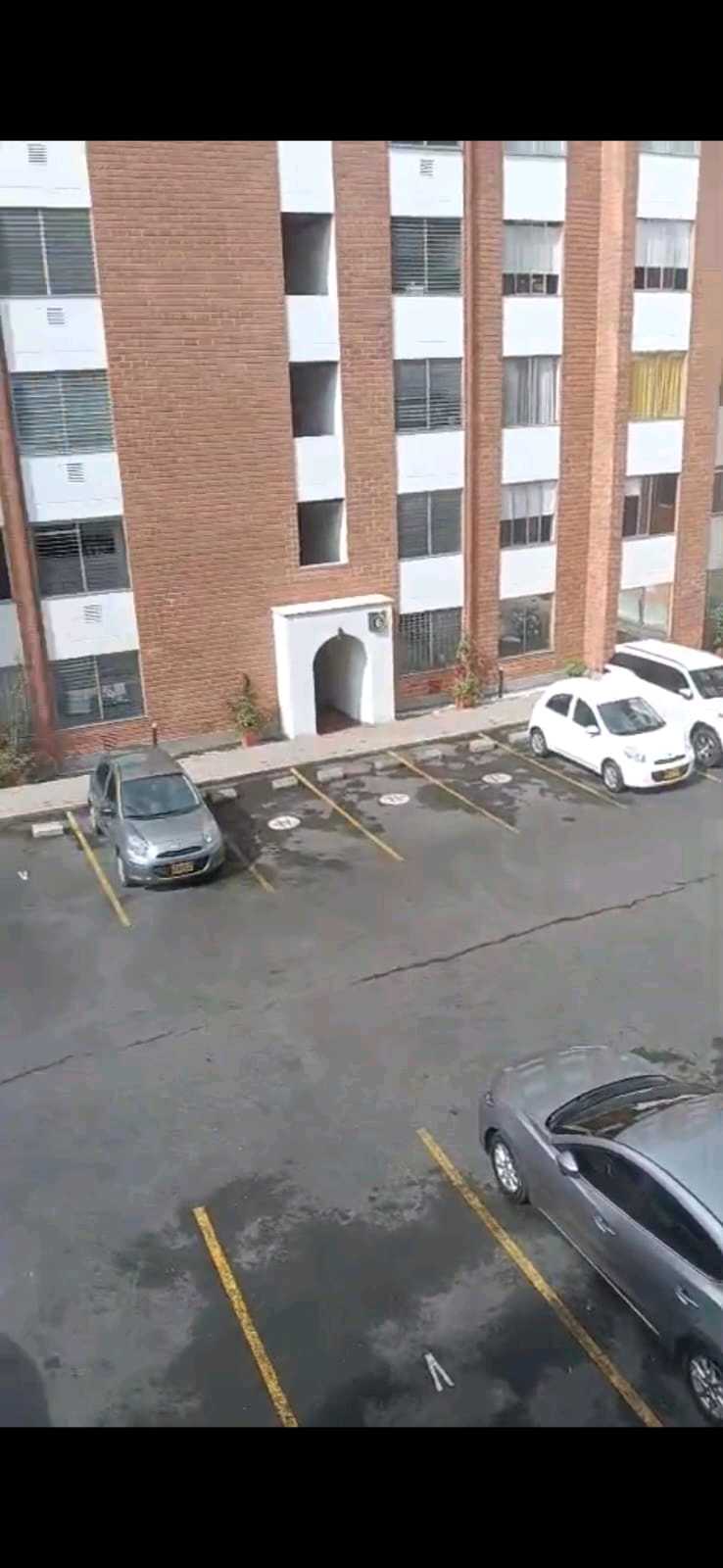 Arriendo apartamento Palmas cerca al mall el Indio 3