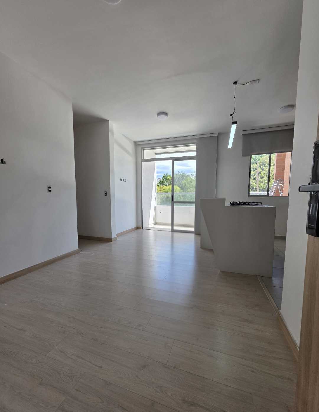 Arriendo apartamento pilarica