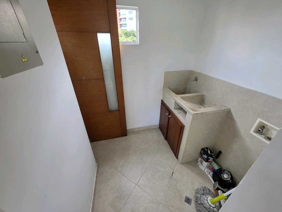 Arriendo apartamento poblado