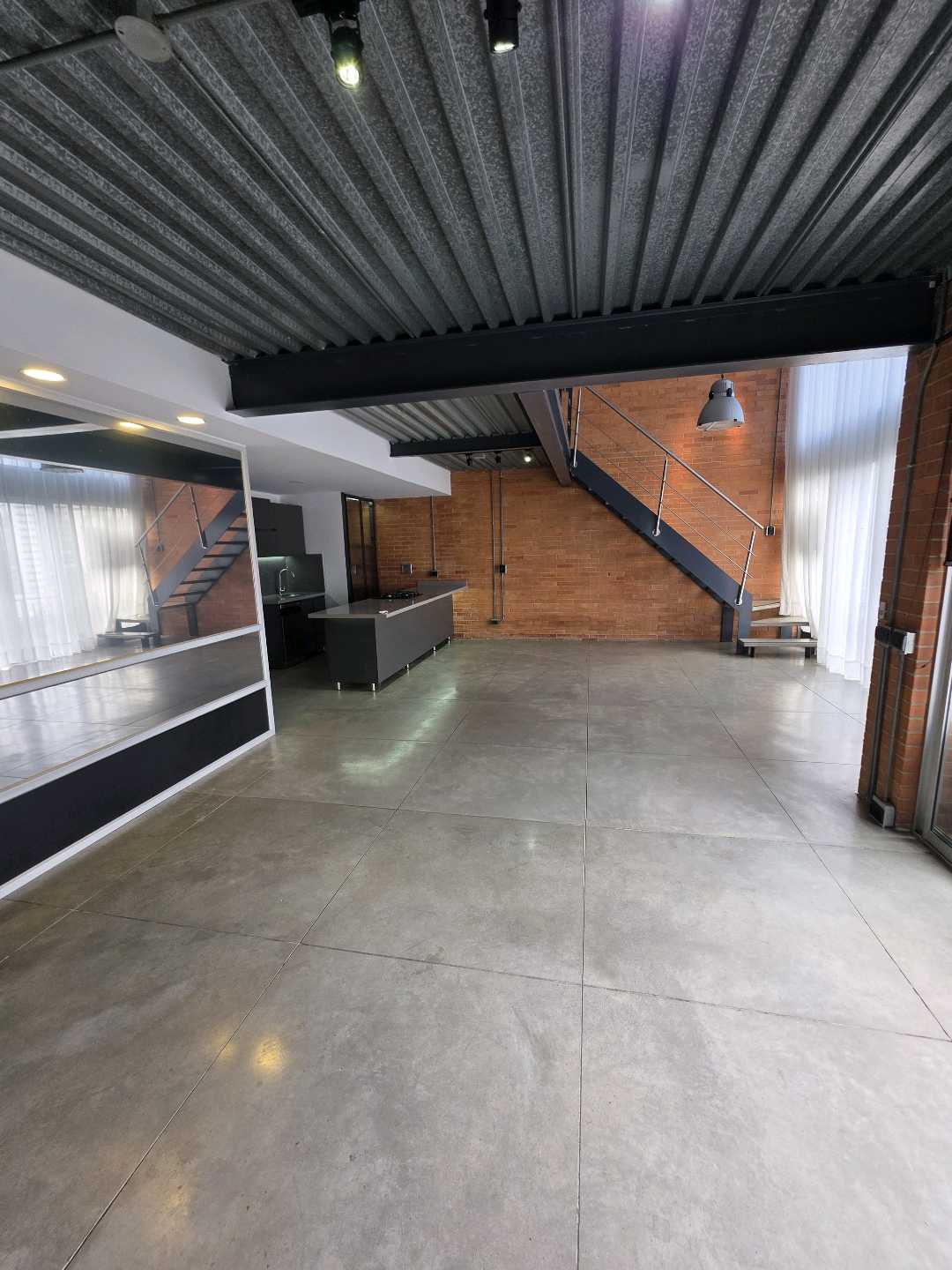Arriendo apartamento poblado