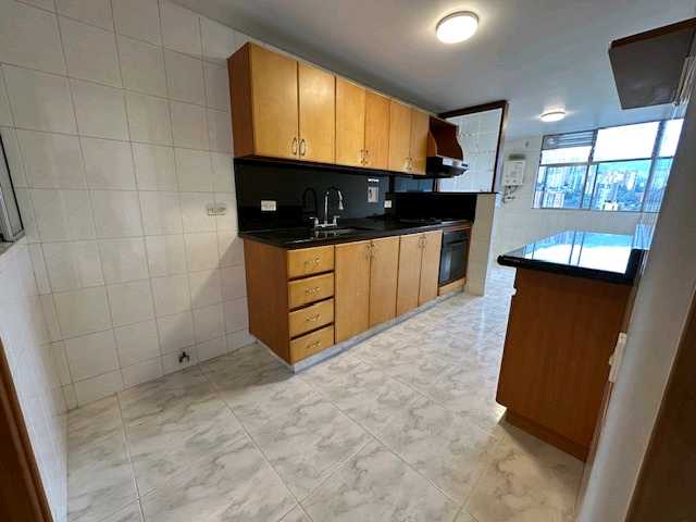 Arriendo apartamento Poblado cerca a la iglesia del Padre Marianito