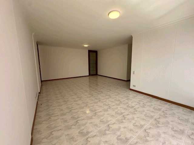 Arriendo apartamento Poblado cerca a la iglesia del Padre Marianito
