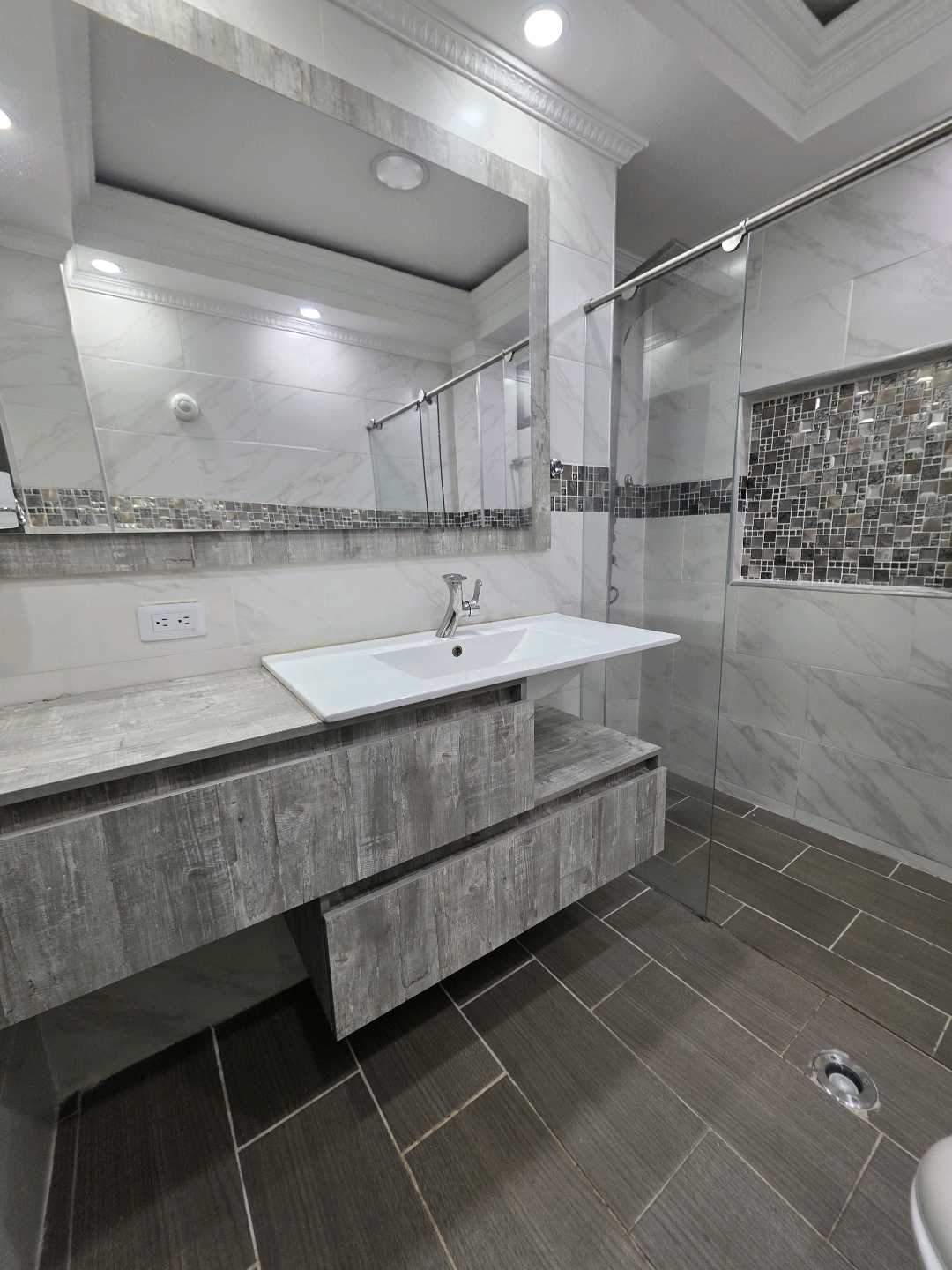 Arriendo apartamento robledo
