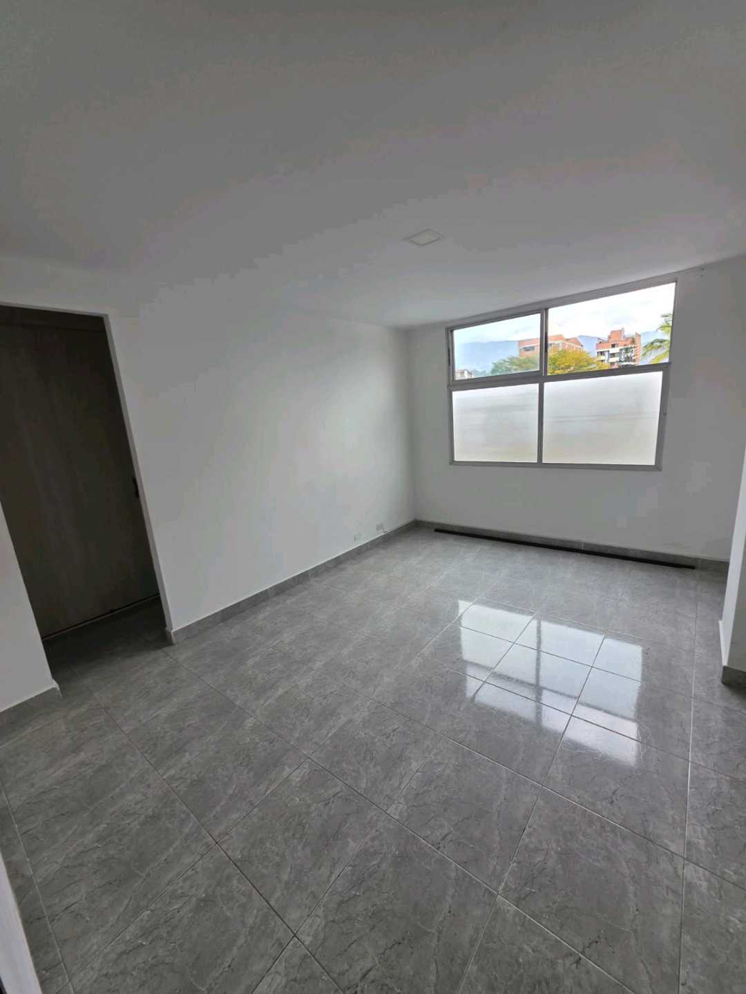 Arriendo apartamento sector calasanz