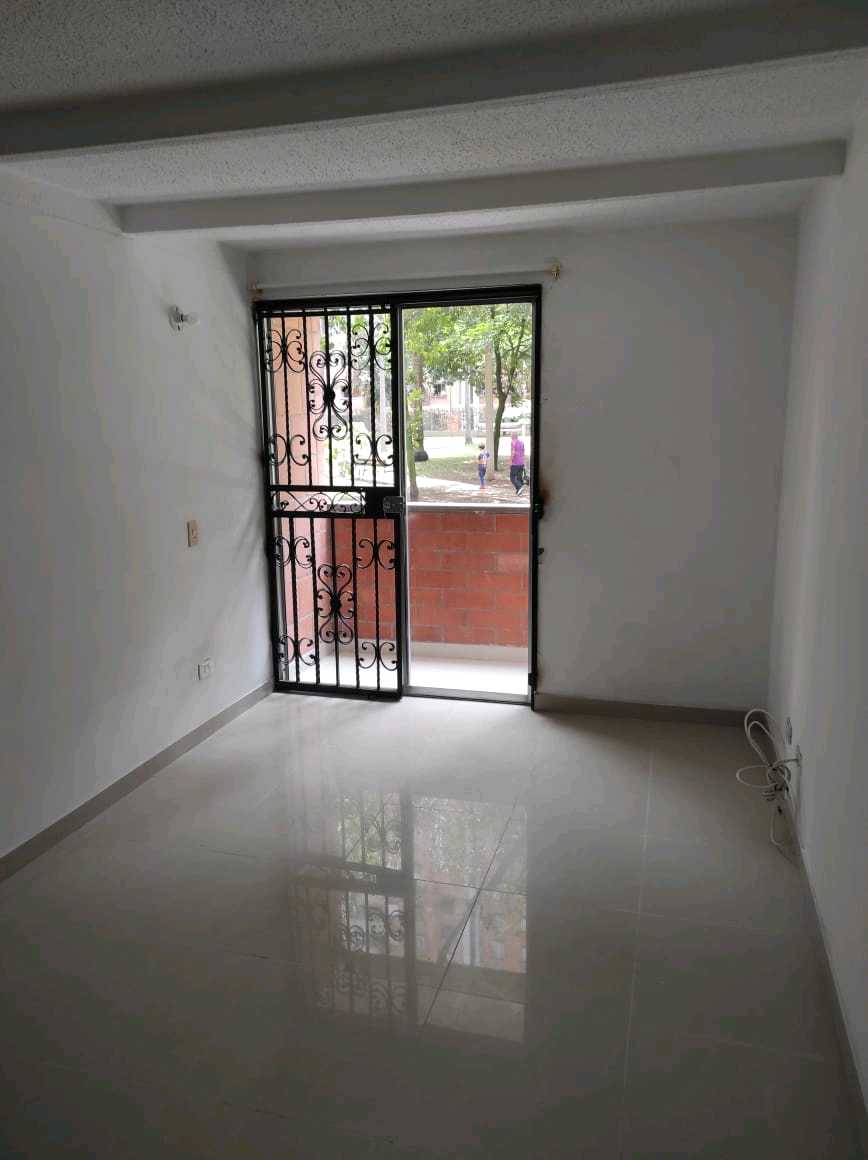 Arriendo apartamento sector colores
